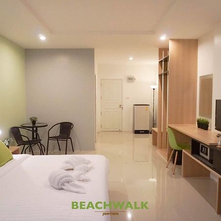 Beachwalk Jomtien Exterior photo