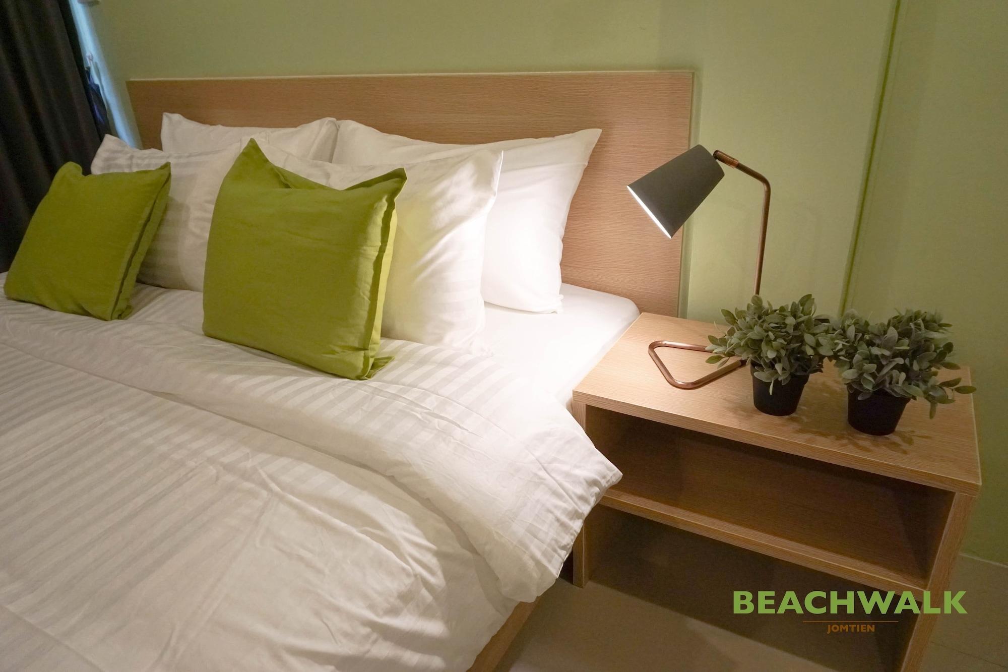 Beachwalk Jomtien Exterior photo