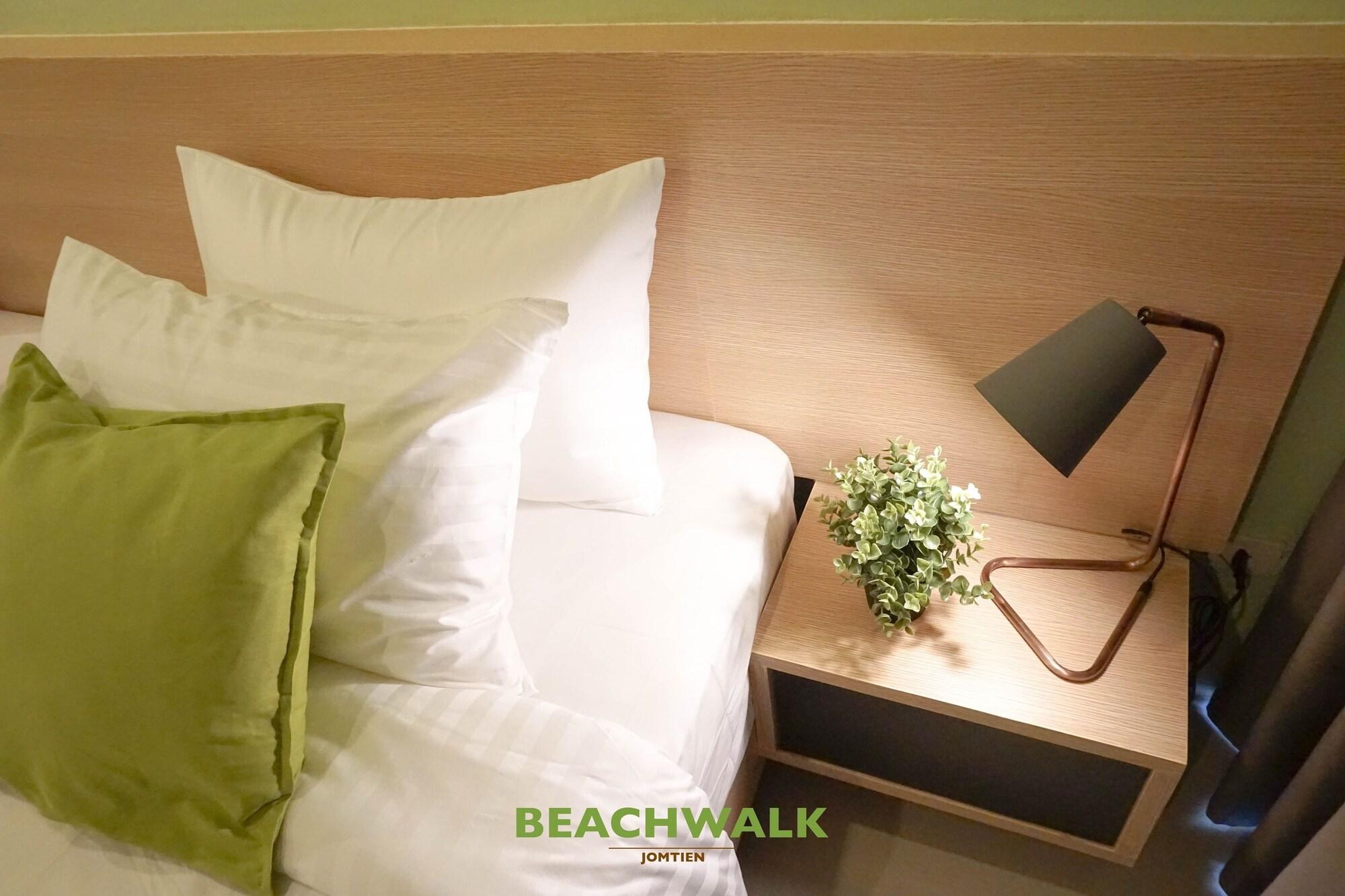 Beachwalk Jomtien Exterior photo