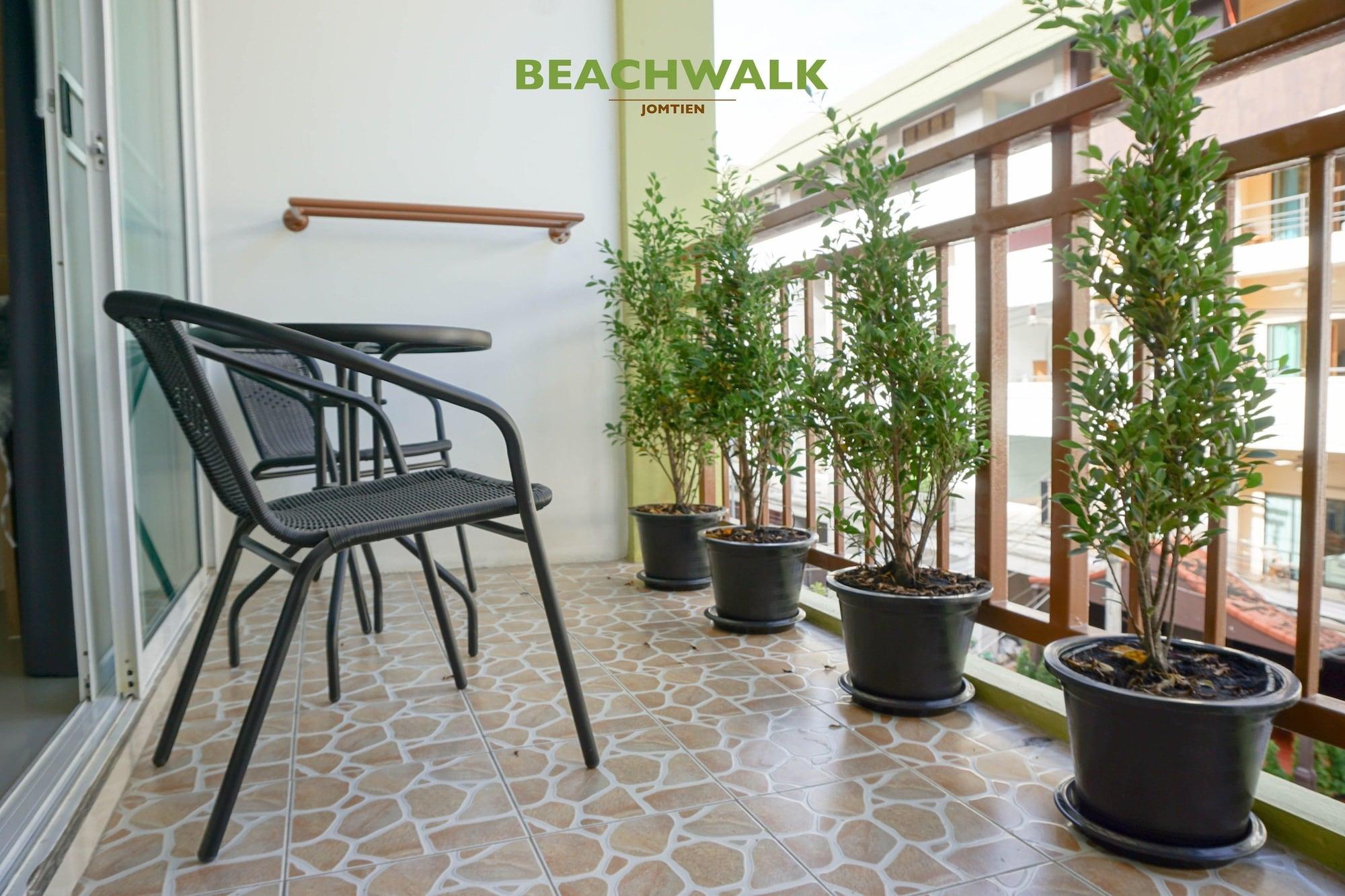 Beachwalk Jomtien Exterior photo