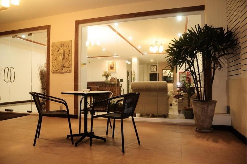 Beachwalk Jomtien Exterior photo