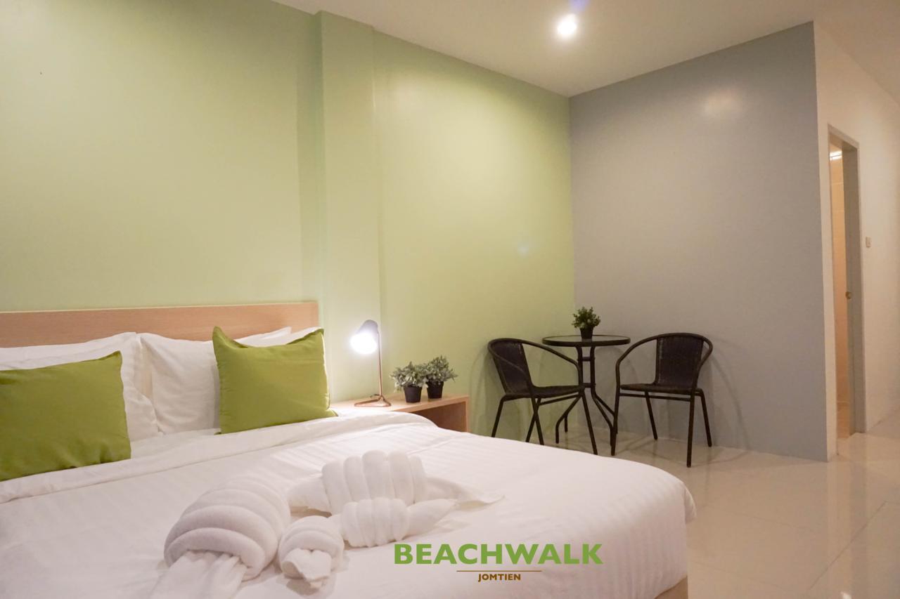 Beachwalk Jomtien Exterior photo