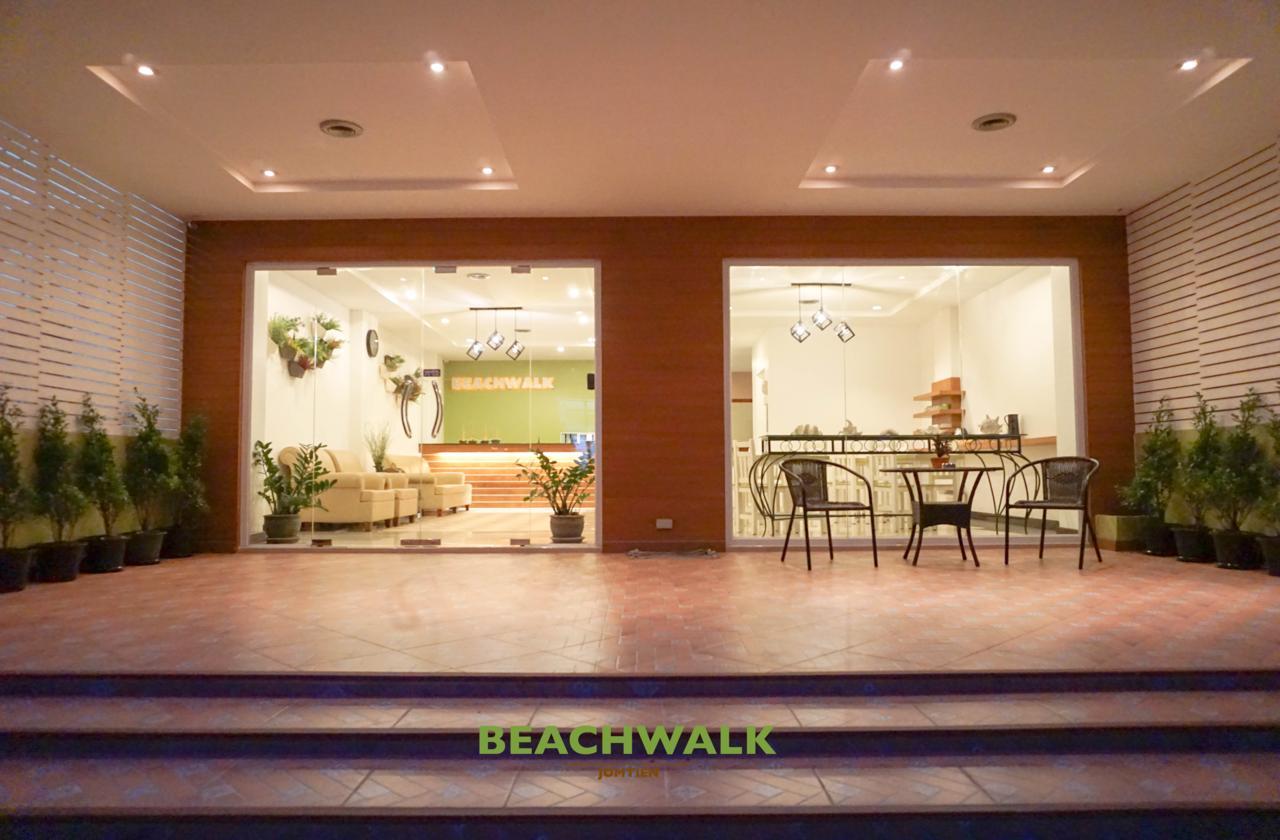 Beachwalk Jomtien Exterior photo