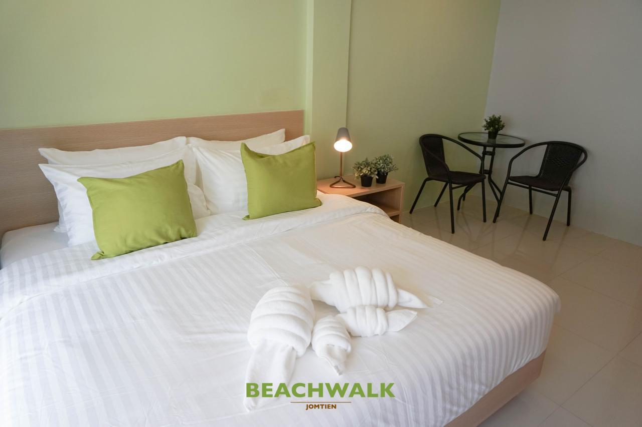Beachwalk Jomtien Exterior photo
